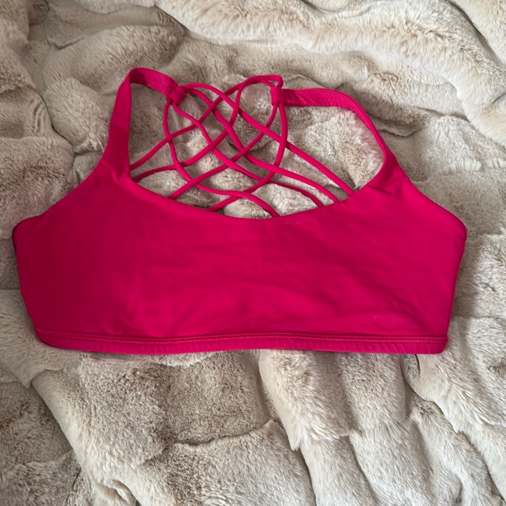 Lululemon sports bra crisscross back